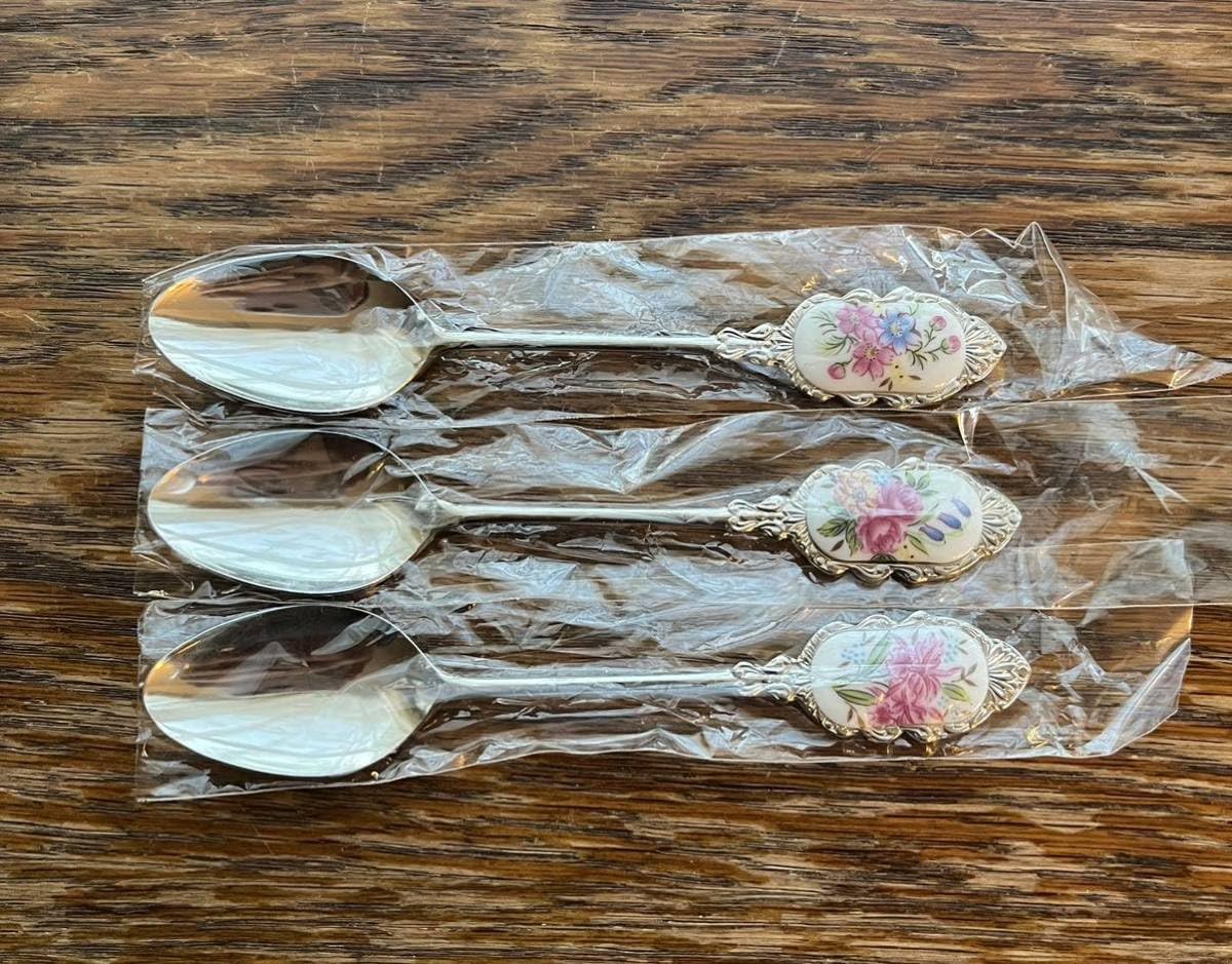 Amazon.co.jp: ノーブランド品花柄スプーン 3本 ピンク系のお花